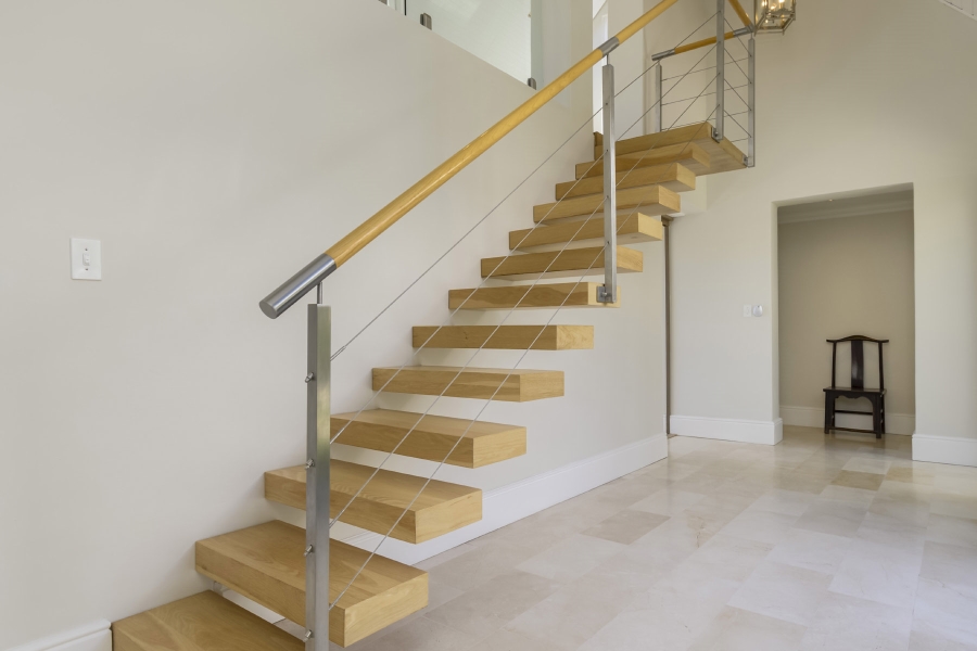 5 Bedroom Property for Sale in Constantia Western Cape